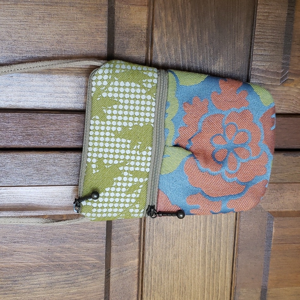 Maruca NWOT Jacquard Textile Crossbody Bag